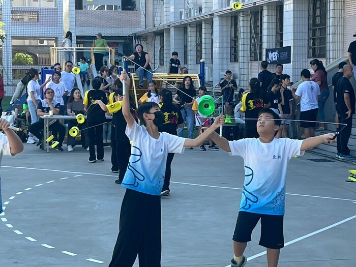 狂賀本校扯鈴隊比賽成績優異圖片