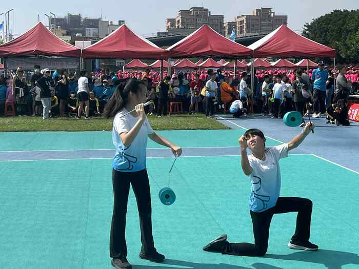 本校扯鈴隊參加114年臺中市民俗體育嘉年華成績優異圖片