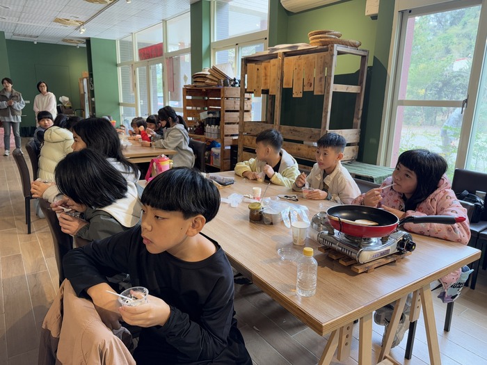 五年級學生參加 <石岡國中職業試探與體驗示範中心>圖片