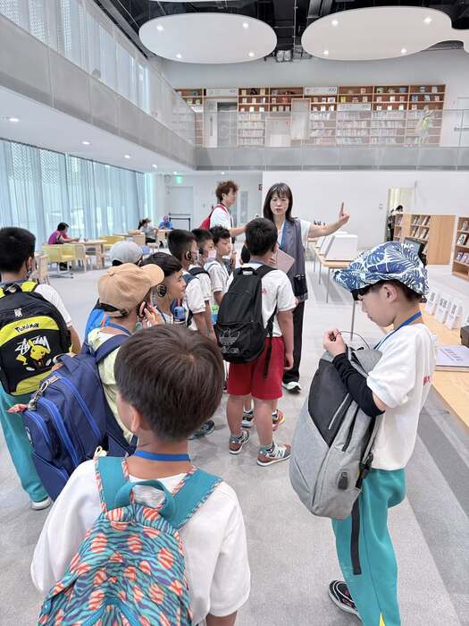 小腳丫遊大書房！低年級綠美圖驚奇之旅