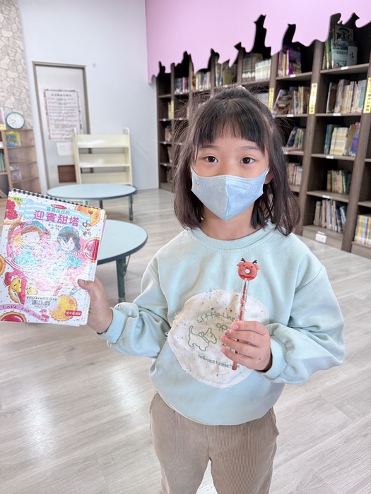 🎄東新國小聖誕系列活動~「聖誕閱讀趣」📖圖片