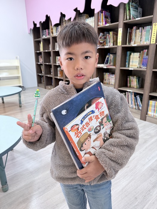 🎄東新國小聖誕系列活動~「聖誕閱讀趣」📖圖片