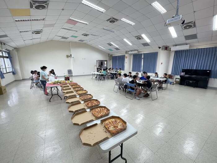 東新國小扯鈴隊期末同樂會圖片