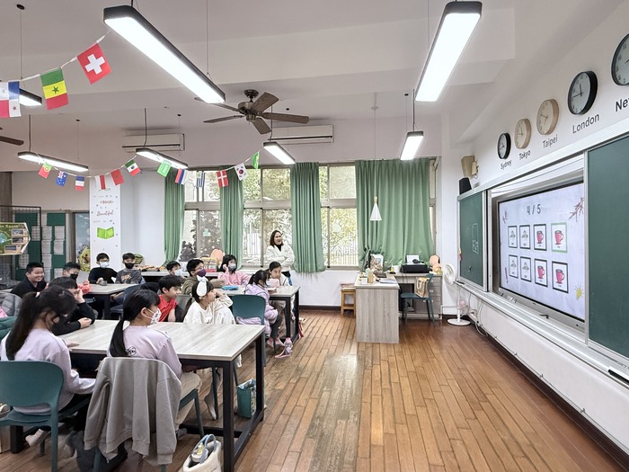 【Winter Around the World】東新國小~英語冬令營來囉！圖片