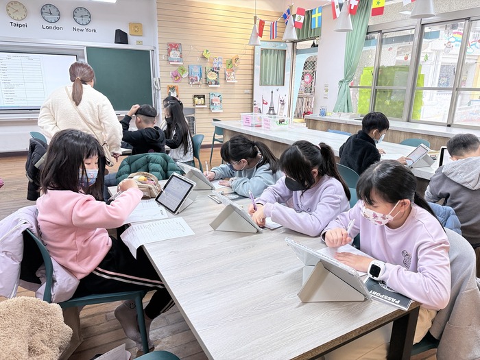 【Winter Around the World】東新國小~英語冬令營來囉！圖片