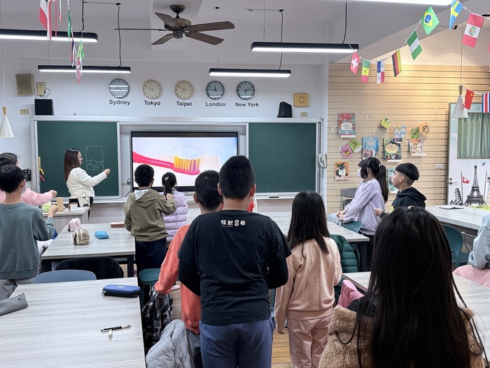 【Winter Around the World】東新國小~英語冬令營來囉！圖片