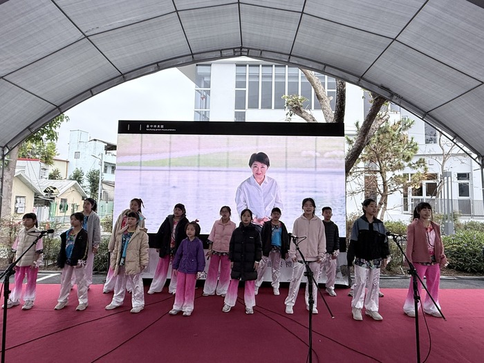 東新合唱團見證<許良宇圖書館>溫馨開幕圖片