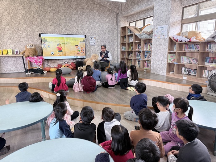 【校長書房話：聽見孩子心底最微小的願望】 📖圖片